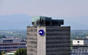 Süddeutsche Zeitung: Slovenija »praktično brez možnosti«, da banke sanira brez posojil od zunaj
