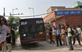 Četverica kriva brutalnega posilstva indijske študentke