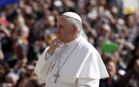 Papež pozval svetovne voditelje k boju proti brezposelnosti