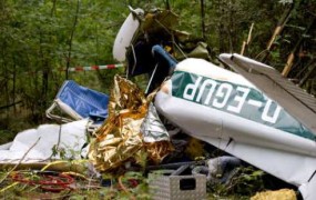 V strmoglavljenju manjšega letala v Nemčiji mrtvi in ranjeni