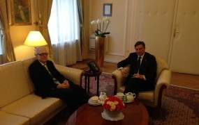 Pahor s Šturmom o imenovanju novega senata KPK