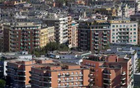 Italijanska vlada za spremembo nepriljubljenega Montijevega davka na nepremičnine