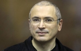 Putin pomilostil Hodorkovskega, ta je že zapustil zapor
