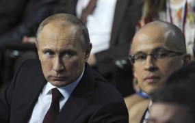 Putin: Ukrajino vodi hunta, uporaba vojske proti svpojemu narodu je zločin