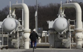 EU, Rusija in Ukrajina v ponedeljek nadaljujejo plinska pogajanja