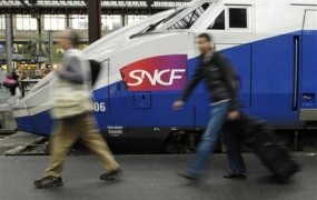 Francozi osramočeni: 2000 novih vlakov je preširokih