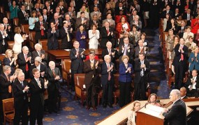 Ameriški senat dosegel dogovor o proračunu in javnem dolgu
