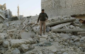 V zračnih napadih sirske vojske ubitih 11 otrok