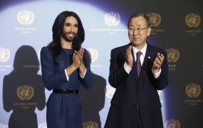 Je Conchita zmešala glavo Ban Ki Moonu