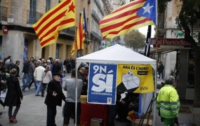 Katalonci simbolično odločajo o neodvisnosti Katalonije