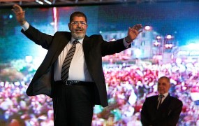 Mursija obtožujejo povezav s Hamasom; vpletenosti v umore in ugrabitve policistov