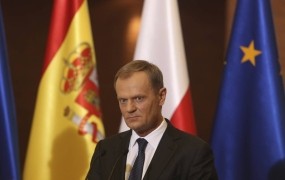 Koalicijska partnerka poljskemu premieru Tusku postavila ultimat