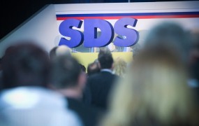 SDS odgovarja Lukšiču: S socialističnim dvigovanjem davkov bodo revni Slovenci še bolj obubožali
