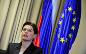Nemška ARD o Bratuškovi: Spodletelo ji je kot premierki in sama se je nominirala za komisarko