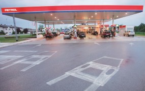 Petrol prodaja naložbo v Istrabenz