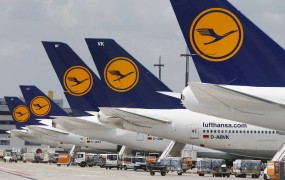 Lufthansa je podražila vozovnice za sedeže ob zasilnih izhodih