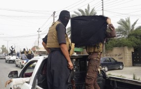 Španska policija nad džihadiste, ki so novačili borce za bojišča v Iraku in Siriji