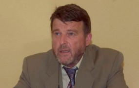 Marko Kožar odstopil od predsedniške kandidature zaradi medijskega favoriziranja treh favoritov