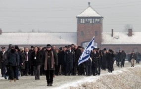 Svet obeležuje dan spomina na žrtve holokavsta