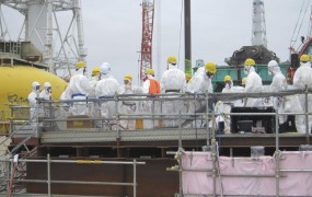 Delavci v Fukušimi prisiljeni lagati o ravni sevanja