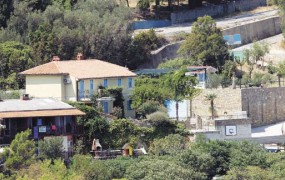 Foto: Vila v Fiesi, kjer bi Đuro rad gostil Angelino Jolie in Brada Pitta