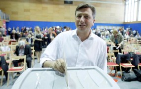 Pahor: Debata o holdingu bo kreganje o tem, kdo je bolj kradel in kdo bo bolj kradel