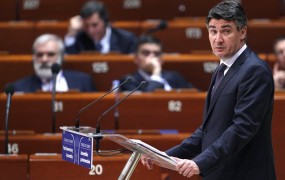 »Balkanski posli« hrvaške politike; Milanović s »figo v žepu«