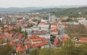 SDS: Vlada Ljubljano postavlja v privilegiran položaj