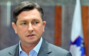 Pahor za politično premirje: Trenutno si ne moremo privoščiti padca vlade
