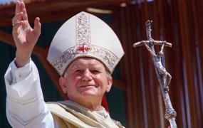V Italiji ukradli kri papeža Janeza Pavla II.