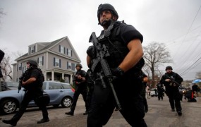 Ron Paul: Posredovanje policije v Bostonu hujše od napada