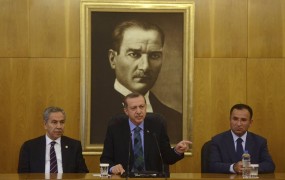 Turčija se trese, Erdogan je odločen: To ni turška pomlad