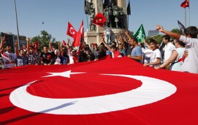 Turčija grozi Siriji