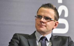 Avbelj: Se bo Slovenija pridružila državam kot sta Madžarska in Romunija, ki ustavnopravno nazadujejo?