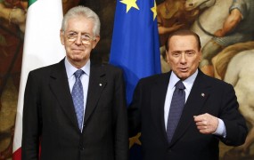 Italijanski premier Monti kaznovan zaradi »neumnih« izjav o Berlusconiju