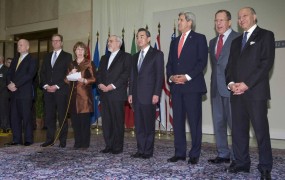 V Ženevi dosegli dogovor o jedrskem programu Irana