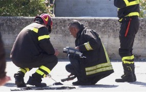 Rimski dijaki padli na izpitih in zažgali šolo