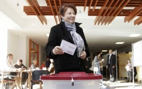 Na volitvah v Latviji po vzporednih volitvah slavila desnosredinska vladna koalicija