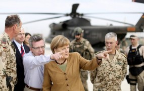 Angela Merkel nenapovedano obiskala Afganistan
