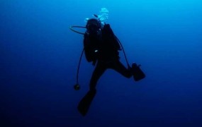 Pri Trogirju postavljajo prvi podvodni križev pot na svetu
