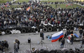 Kijev proruskim aktivistom na vzhodu zagrozil s silo