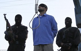 Iranec preživel izvršitev smrtne kazni, zdaj ga bodo obesili še enkrat