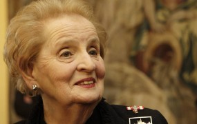 Madeleine Albright bi se zaradi Trumpa registrirala za muslimanko