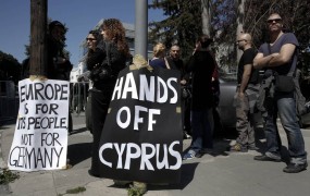 EU: Vse alternative davku na bančne vloge za Ciprčane veliko slabše