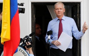 Assange: Režiser filma o WikiLeaksu izgubil objektivno presojo