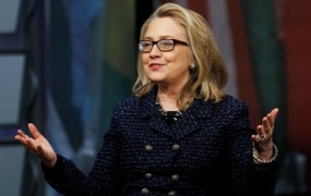 Clintonova v poslovilnem intervjuju s "svetom" najbolj obžalovala Bengazi