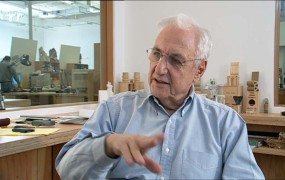 Arhitekt Frank Gehry si želi načrtovati Guggenheimov muzej v Helsinkih