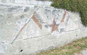 Z razvojnimi sredstvi EU obnovili spomenik zločincu Titu