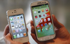 Samsung mora Applu plačati 1,05 milijarde dolarjev
