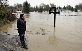 Slovenija zaradi poplav zaprosila za solidarnostno pomoč EU
